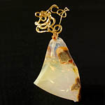 Oregon opal & gold 0.750 / CHF 875.-
size 80 mm