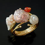 pearl & shell ring