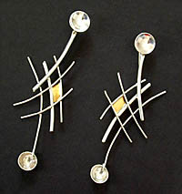 copyright by Beth Thompson
Earrings in silver 0.925 and gold 0.750